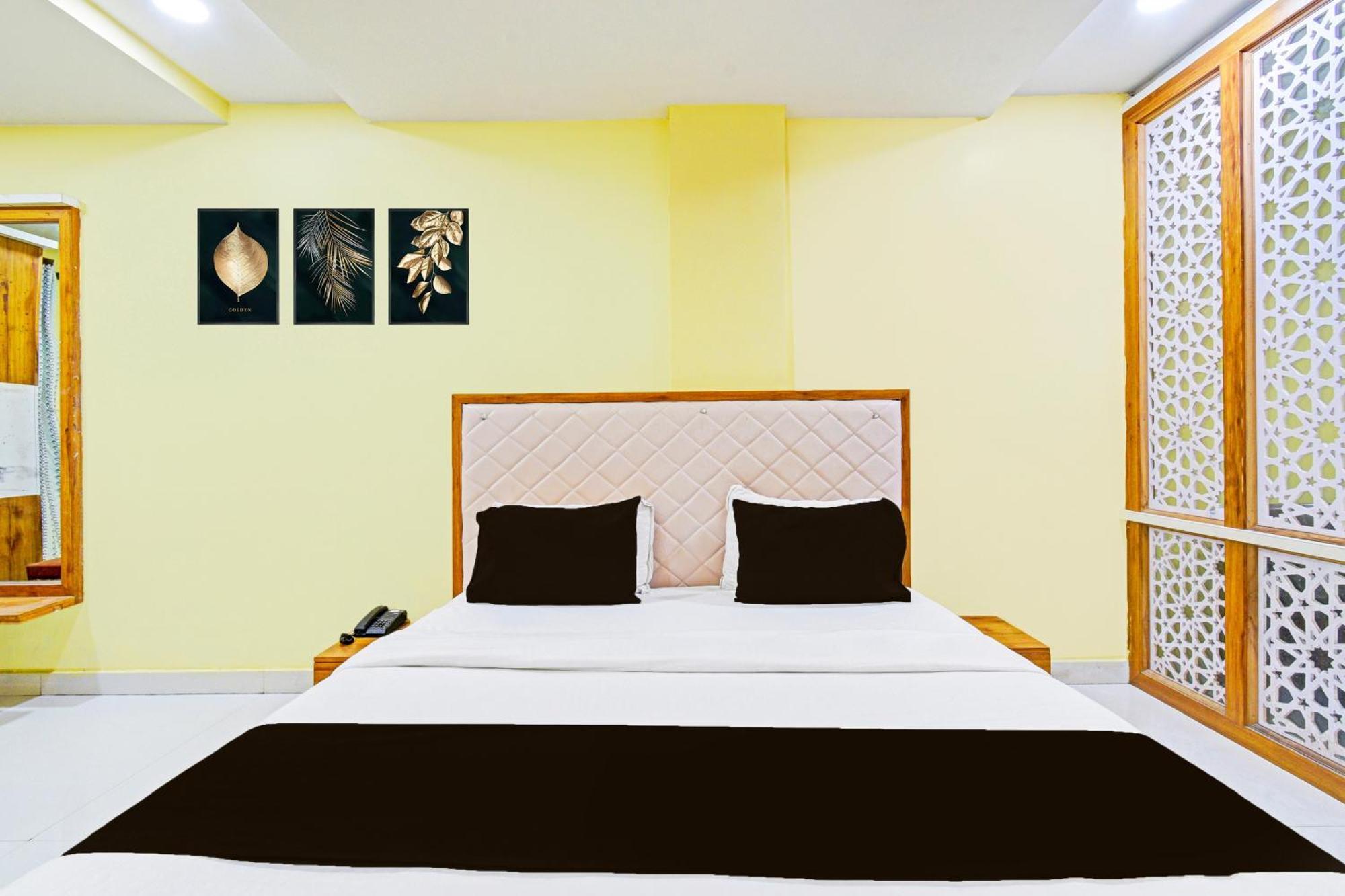 Super Townhouse Mancherial Mancheral Exterior photo