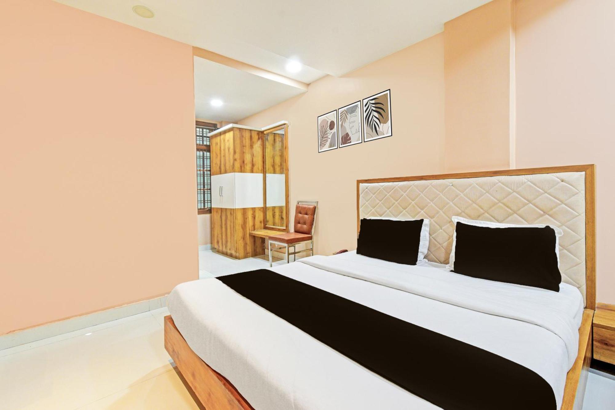 Super Townhouse Mancherial Mancheral Exterior photo