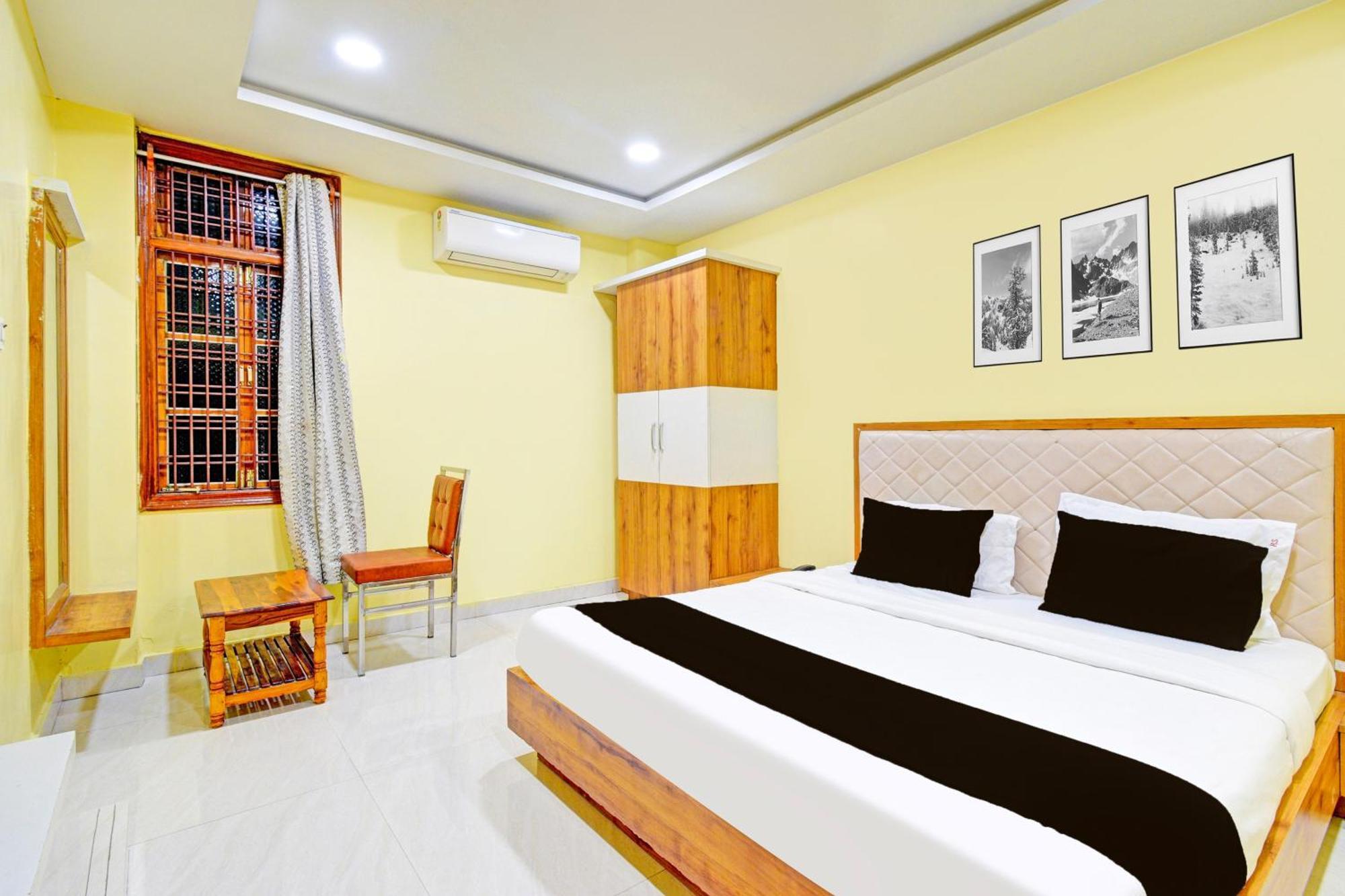 Super Townhouse Mancherial Mancheral Exterior photo